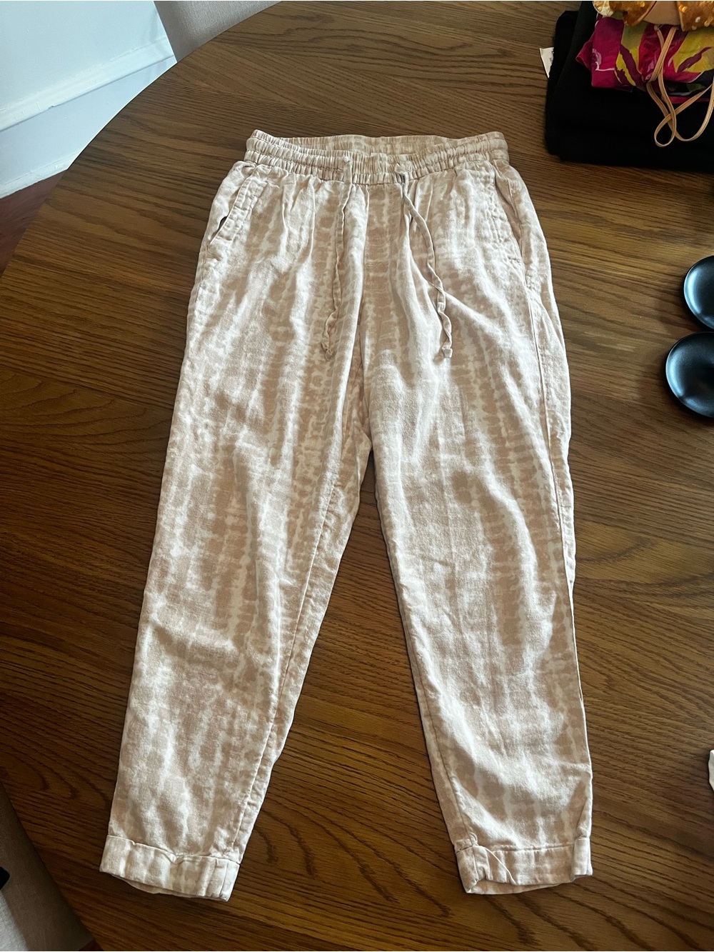 Old Navy Light Beige Tie-Waist Linen-Blend Joggers